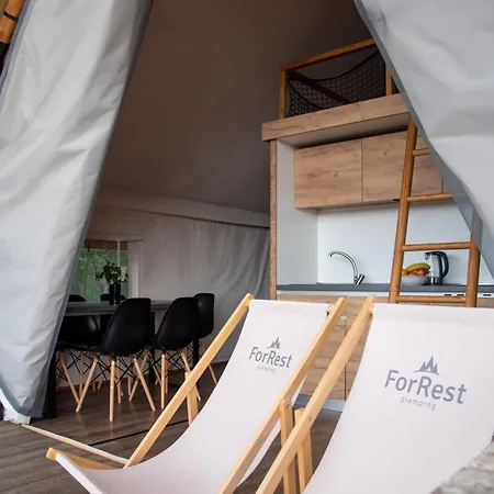 Forrest Glamping Luxuszelt *