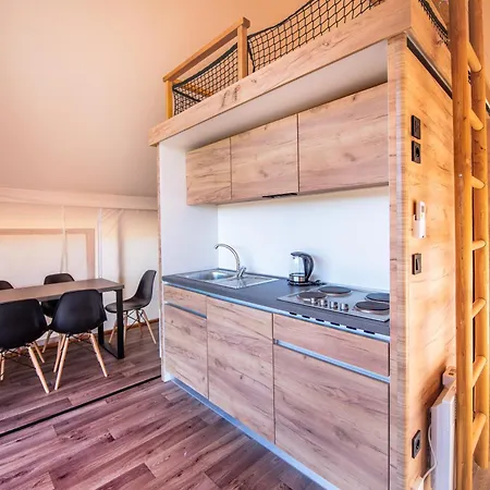 Luxusní stan Forrest Glamping Banská Štiavnica