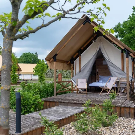 Forrest Glamping *