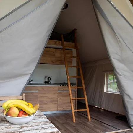 Luxusní stan Forrest Glamping *