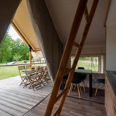 Forrest Glamping Luxuszelt *
