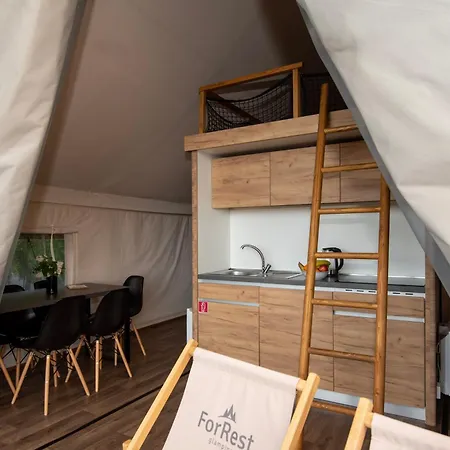 Forrest Glamping Luxuszelt