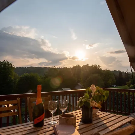 Campo de lujo Forrest Glamping *