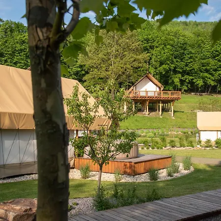 Luxusní stan Forrest Glamping